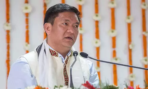AP के मुख्यमंत्री पेमा खांडू ने अरुणाचल में महिला सशक्तिकरण के लिए बड़े कदम उठाए AP के मुख्यमंत्री पेमा खांडू ने अरुणाचल में महिला सशक्तिकरण के लिए बड़े कदम उठाए