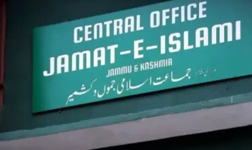 Srinagar: जमात-ए-इस्लामी से जुड़े स्कूलों का दौरा, अधिकारी हुए सक्रिय