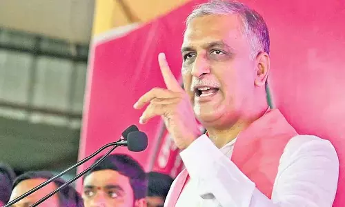 यूरिया की कमी को लेकर भाजपा और कांग्रेस में द्वंद:  Harish Rao