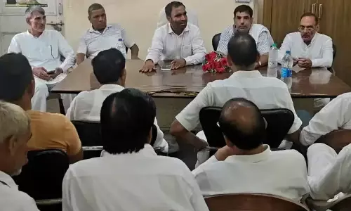 Hisar: बृजलाल ने हिसार में किया कर्मचारियों के योगदान का सम्मान Hisar: बृजलाल ने हिसार में किया कर्मचारियों के योगदान का सम्मान