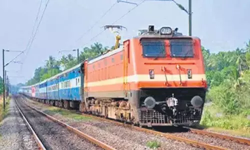 रेल यात्रियों के लिए अलर्ट.. दशहरा और दिवाली त्योहारों के लिए 170 विशेष ट्रेनें!