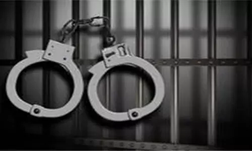 Telangana में मानव अंग तस्करी के आरोप में सीआईडी ने एनेस्थेसियोलॉजिस्ट को गिरफ्तार किया Telangana में मानव अंग तस्करी के आरोप में सीआईडी ने एनेस्थेसियोलॉजिस्ट को गिरफ्तार किया
