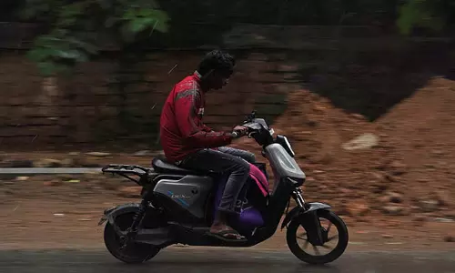 Karnataka  ने गिग वर्कर कल्याण विधेयक पारित किया