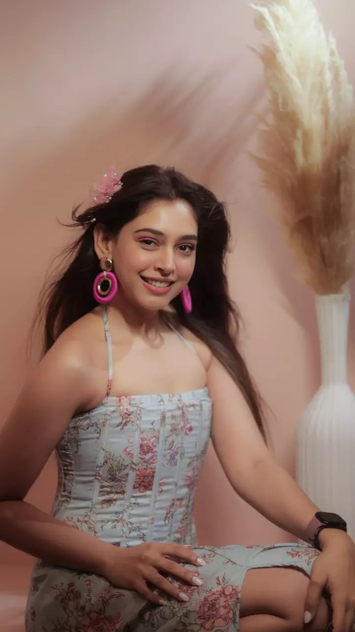 Niti Taylor का हॉट फोटोज वायरल