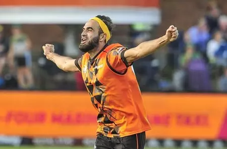 सीपीएल 2025: युवाओं पर भारी पड़ रहा अनुभव, 9 में 7 मैचों में रहा उम्रदराज खिलाड़ियों का दबदबा सीपीएल 2025: युवाओं पर भारी पड़ रहा अनुभव, 9 में 7 मैचों में रहा उम्रदराज खिलाड़ियों का दबदबा