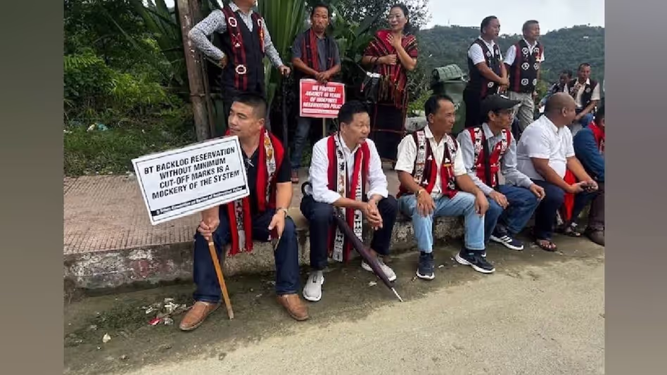 Nagaland के राज्यपाल के शपथ ग्रहण समारोह का निमंत्रण अस्वीकार किया Nagaland के राज्यपाल के शपथ ग्रहण समारोह का निमंत्रण अस्वीकार किया