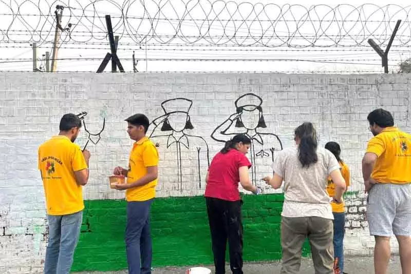 Hisar की दीवारें हमारा प्यार हिसार द्वारा रचित स्वच्छता मिशन की कहानी बयां करती Hisar की दीवारें हमारा प्यार हिसार द्वारा रचित स्वच्छता मिशन की कहानी बयां करती