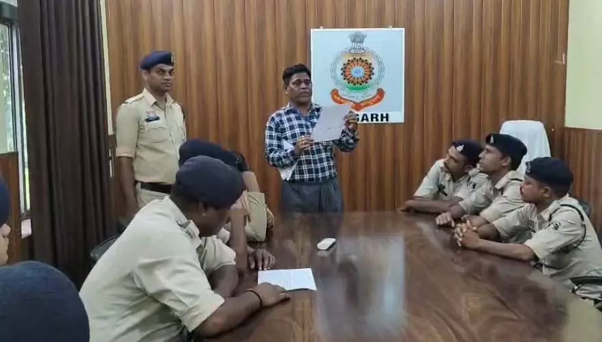 फिंगरप्रिंट प्रशिक्षण कार्यशाला, अपराधियों की पहचान में नेफिस बनेगा अहम हथियार फिंगरप्रिंट प्रशिक्षण कार्यशाला, अपराधियों की पहचान में नेफिस बनेगा अहम हथियार
