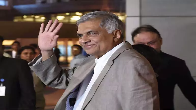 Sri Lanka के पूर्व राष्ट्रपति विक्रमसिंघे धन के दुरुपयोग के आरोप में गिरफ्तारी के बाद आईसीयू में भर्ती Sri Lanka के पूर्व राष्ट्रपति विक्रमसिंघे धन के दुरुपयोग के आरोप में गिरफ्तारी के बाद आईसीयू में भर्ती