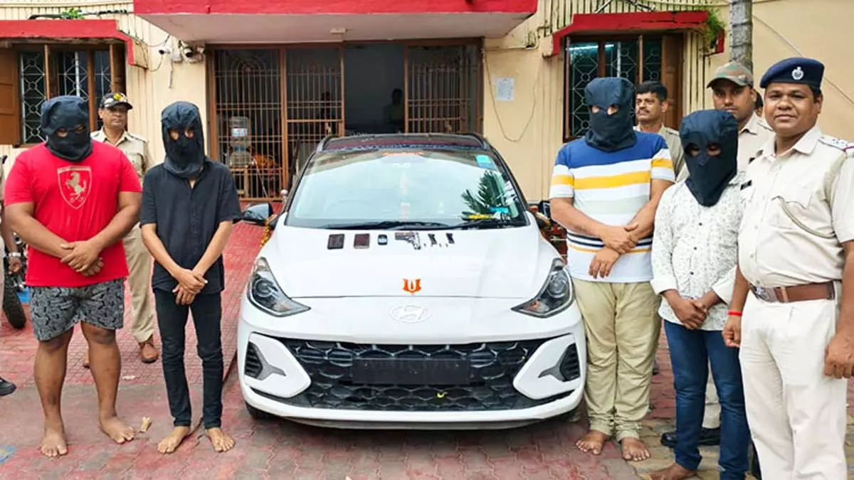 Berhampur हीरा डकैती मामले में चार और गिरफ्तार Berhampur हीरा डकैती मामले में चार और गिरफ्तार