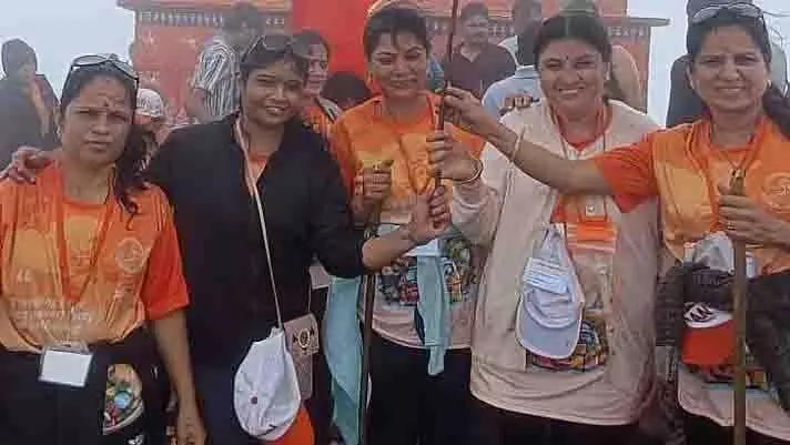 Parbhani : महिला पर्वतारोहियों ने फतह की कलसुबाई चोटी Parbhani : महिला पर्वतारोहियों ने फतह की कलसुबाई चोटी