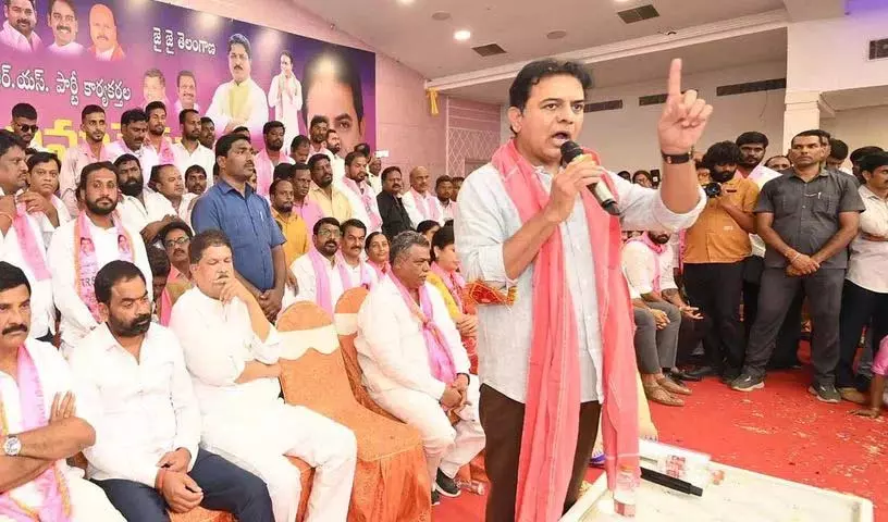 हाइड्रा सिर्फ कांग्रेस नेताओं को ब्लैकमेल करने के लिए काम करता है.. KTR की सनसनीखेज टिप्पणी हाइड्रा सिर्फ कांग्रेस नेताओं को ब्लैकमेल करने के लिए काम करता है.. KTR की सनसनीखेज टिप्पणी