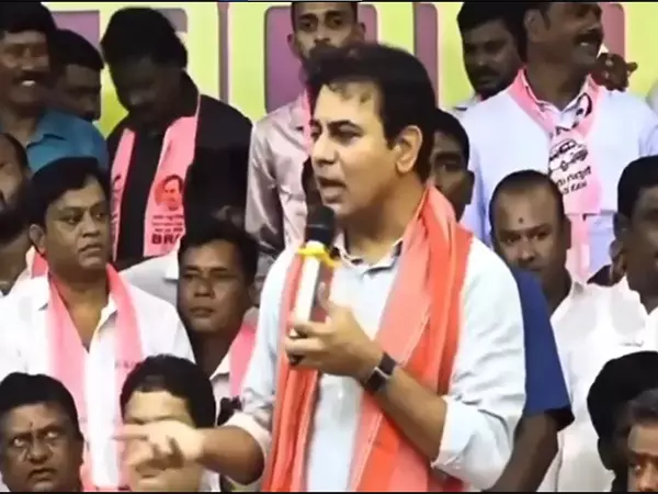 KTR ने 10 दलबदलू बीआरएस विधायकों को इस्तीफा देने और उपचुनाव कराने की दी चुनौती KTR ने 10 दलबदलू बीआरएस विधायकों को इस्तीफा देने और उपचुनाव कराने की दी चुनौती