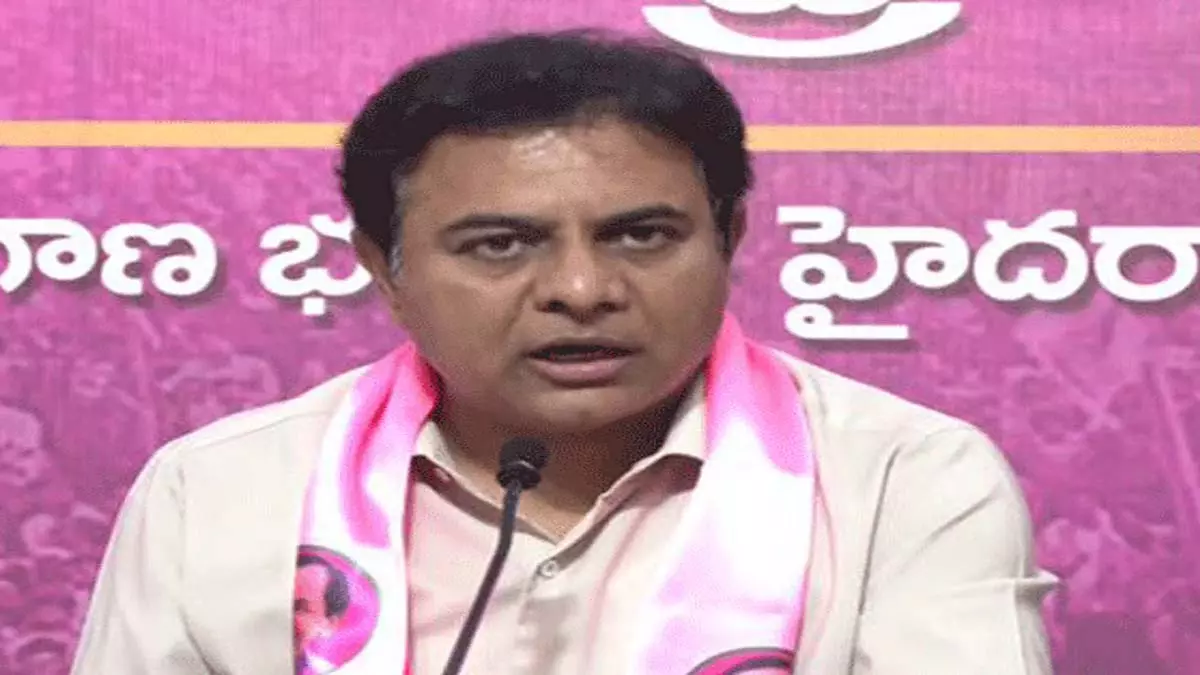 KTR ने भट्टी को पावरलूम श्रमिकों की समस्याओं पर लिखा पत्र KTR ने भट्टी को पावरलूम श्रमिकों की समस्याओं पर लिखा पत्र