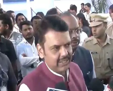 Fadnavis ने विपक्ष पर हमला बोला: अपमान बंद करो, तभी जीतेंगे Fadnavis ने विपक्ष पर हमला बोला: अपमान बंद करो, तभी जीतेंगे