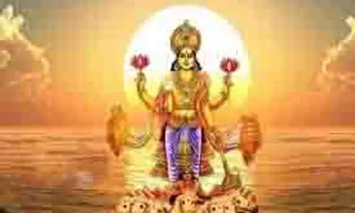 Surya Chalisa: रविवार को जरूर करें इस चालीसा का पाठ