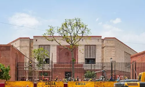 Delhi संसद का नंबर 01 पेड़ सुरक्षा में चुनौती, जल्द प्रत्यारोपण होगा