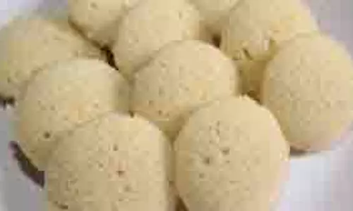 Recipe: घर पर बनाएं बाजार जैसी मुलायम और फूली हुई इडली Recipe: घर पर बनाएं बाजार जैसी मुलायम और फूली हुई इडली