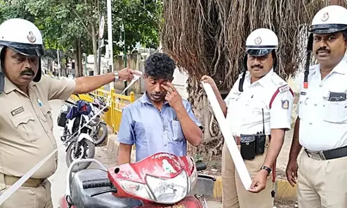 ट्रैफिक जुर्माना भुगतान पर 50% की छूट; पहले दिन लोगों का अच्छा रिस्पांस, 4.18 करोड़ जुर्माना वसूला ट्रैफिक जुर्माना भुगतान पर 50% की छूट; पहले दिन लोगों का अच्छा रिस्पांस, 4.18 करोड़ जुर्माना वसूला