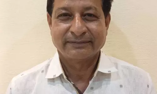 11 जुआरी गिरफ्तार, 2 लाख कैश जब्त
