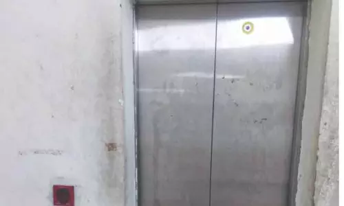 Tambaram और सेलयूर संयुक्त रजिस्ट्रार कार्यालय में खराब लिफ्ट और टूटी बेंचों से जनता परेशान