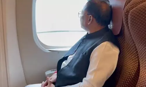 CM साय ने बुलेट ट्रेन में टोक्यो से ओसाका तक सफर की CM साय ने बुलेट ट्रेन में टोक्यो से ओसाका तक सफर की