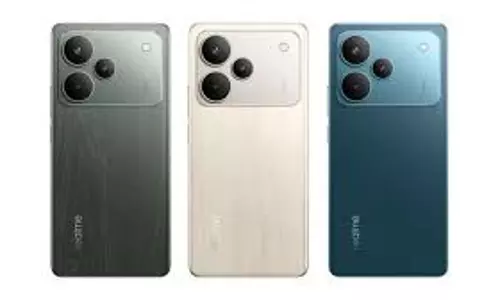 Realme P4 5G भारत में 50MP कैमरा, 7000mAh बैटरी के साथ लॉन्च Realme P4 5G भारत में 50MP कैमरा, 7000mAh बैटरी के साथ लॉन्च