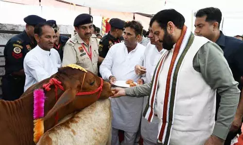 CM ने फतेहाबाद की गौशालाओं को 7 करोड़ रुपये का अनुदान दिया CM ने फतेहाबाद की गौशालाओं को 7 करोड़ रुपये का अनुदान दिया
