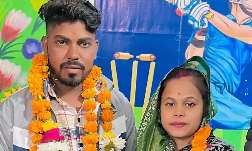 Gwalior : अंतरजातीय विवाह करने पर ससुराल वालों ने पीट-पीटकर की हत्या Gwalior : अंतरजातीय विवाह करने पर ससुराल वालों ने पीट-पीटकर की हत्या