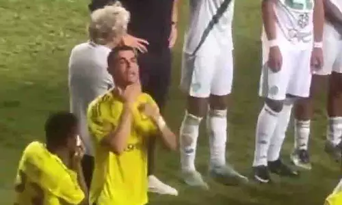 Ronaldo ने हार के बाद खिलाड़ियों को सिर ऊंचा रखने को कहा