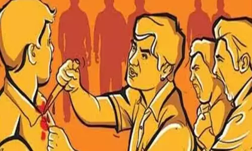 New Delhi: दो गुटों की लड़ाई में हुई चाकूबाजी, एक की मौत New Delhi: दो गुटों की लड़ाई में हुई चाकूबाजी, एक की मौत