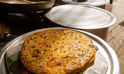 स्टॉल अचानक हटाने को लेकर Ludhiana MC कर्मचारियों से विक्रेताओं की झड़प