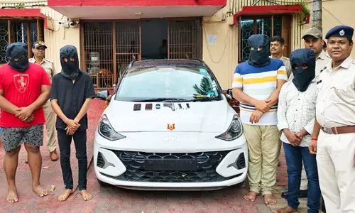 Berhampur हीरा डकैती मामले में चार और गिरफ्तार Berhampur हीरा डकैती मामले में चार और गिरफ्तार