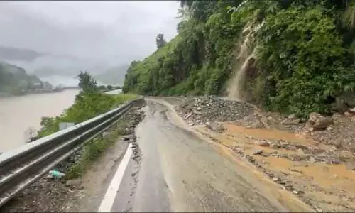 मंडी के पास भूस्खलन से Kiratpur-Manali राजमार्ग अवरुद्ध