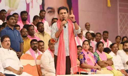 KTR ने पार्टी बदलने वाले विधायकों को इस्तीफा देकर दोबारा चुनाव लड़ने की चुनौती दी KTR ने पार्टी बदलने वाले विधायकों को इस्तीफा देकर दोबारा चुनाव लड़ने की चुनौती दी