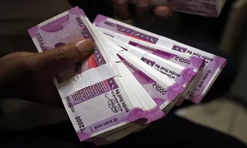 TN में 2 करोड़ रुपये की हेराफेरी के आरोप में बीडीओ समेत पांच लोगों पर मामला दर्ज TN में 2 करोड़ रुपये की हेराफेरी के आरोप में बीडीओ समेत पांच लोगों पर मामला दर्ज