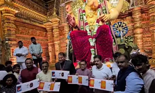 डाक विभाग ने लालबागचा राजा के नाम विशेष पोस्टकार्ड जारी किया, मंडल ने जताया गर्व