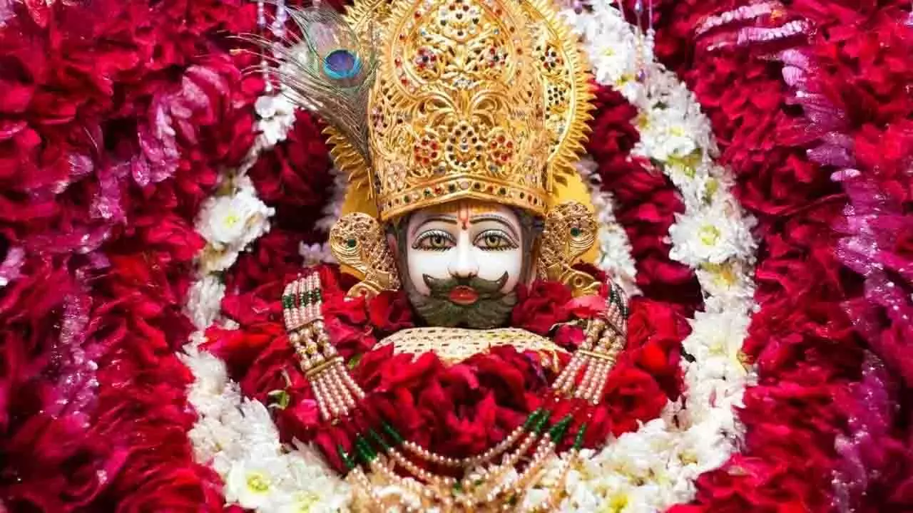 Khatu Shyam Chalisa: श्याम चालीसा से करें अपने दिन की शुरुआत, जीवन में आएगी खुशहाली Khatu Shyam Chalisa: श्याम चालीसा से करें अपने दिन की शुरुआत, जीवन में आएगी खुशहाली