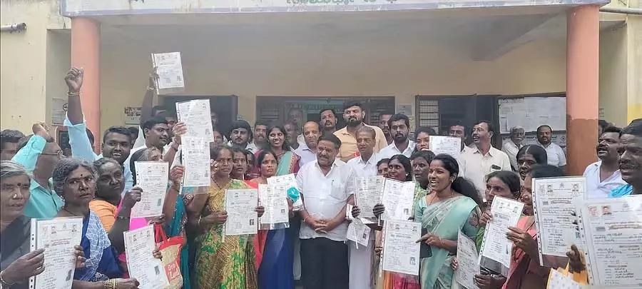 Gudibande : कोरेनहल्ली ग्रामीणों को दावा पत्र Gudibande : कोरेनहल्ली ग्रामीणों को दावा पत्र