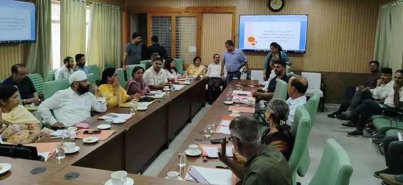 Mandi MC ने आपदा के लिए और अधिक तैयारी का संकल्प लिया Mandi MC ने आपदा के लिए और अधिक तैयारी का संकल्प लिया