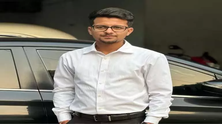 Monojit Mishra ने एग्जॉस्ट फैन के जरिए हमले का वीडियो बनाया, पीड़ितों को ब्लैकमेल किया! Monojit Mishra ने एग्जॉस्ट फैन के जरिए हमले का वीडियो बनाया, पीड़ितों को ब्लैकमेल किया!