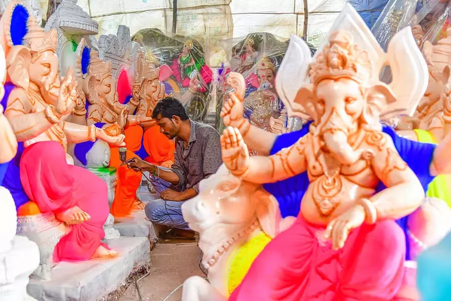 Koppal : भगवान गणेश के आगमन से खुशियां आईं Koppal : भगवान गणेश के आगमन से खुशियां आईं