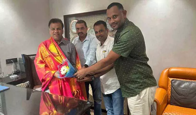 Mahesh Bigala ने बीआरएस एनआरआई दक्षिण अफ्रीका टीम से मुलाकात की Mahesh Bigala ने बीआरएस एनआरआई दक्षिण अफ्रीका टीम से मुलाकात की