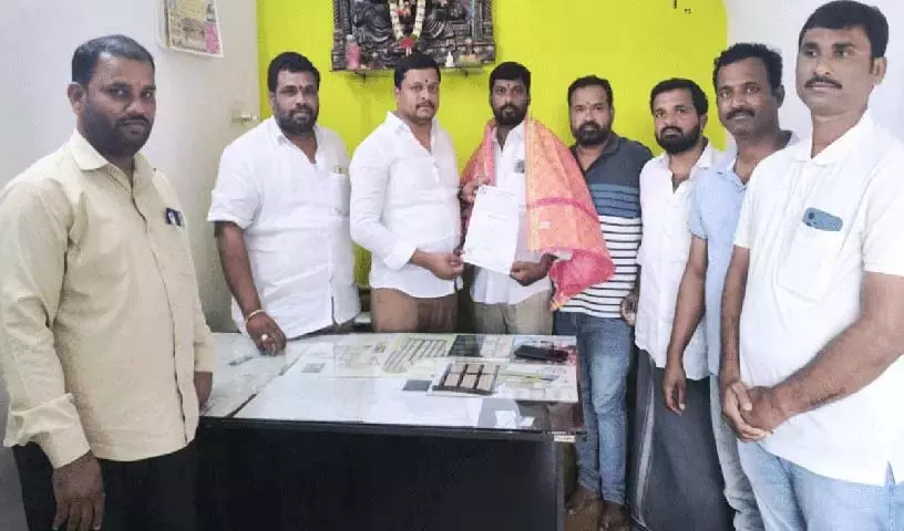 Gandla Ravi को राष्ट्रीय मानवाधिकार समिति का जिला महासचिव नियुक्त किया गया Gandla Ravi को राष्ट्रीय मानवाधिकार समिति का जिला महासचिव नियुक्त किया गया