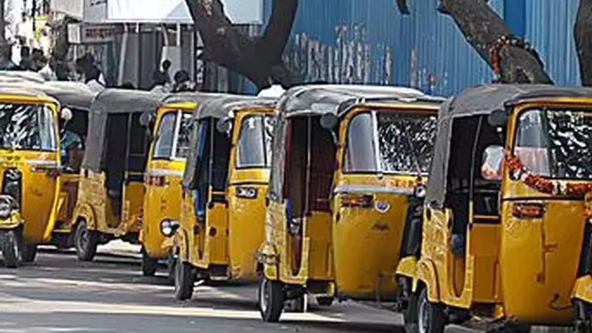 Bengaluru में उबर ऑटो का किराया 425 रुपये प्रति किलोमीटर, चौंका देने वाला Bengaluru में उबर ऑटो का किराया 425 रुपये प्रति किलोमीटर, चौंका देने वाला
