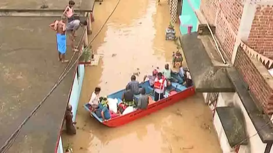 Odisha: बाढ़ का पानी घटते ही मुआवजा वितरण शुरू होगा Odisha: बाढ़ का पानी घटते ही मुआवजा वितरण शुरू होगा