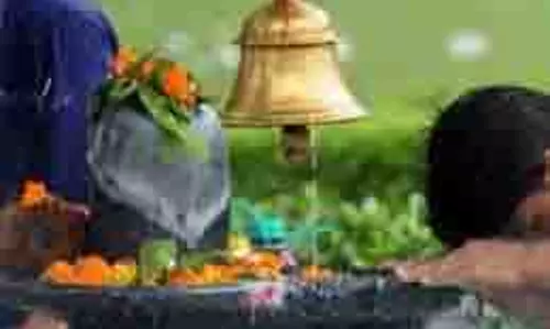 धर्म: सोमवार को रहेगा सिद्ध योग, इन उपायों को करने से हर समस्या का होगा समाधान