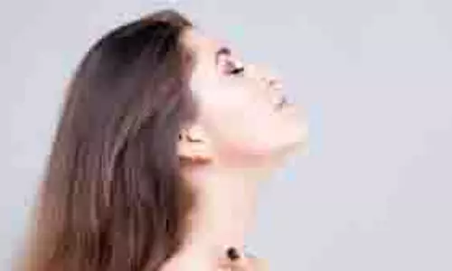 Yoga:चेहरे पर चाहते हैं  ग्लो तो रोज सुबह उठकर करें यह  योग