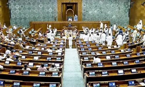 संसद में विपक्ष-सरकार की दुश्मनी गहरे विभाजन और अविश्वास का संकेत