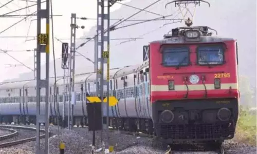 फेस्टिवल सीजन को देखते हुए रेलवे ने कसी कमर